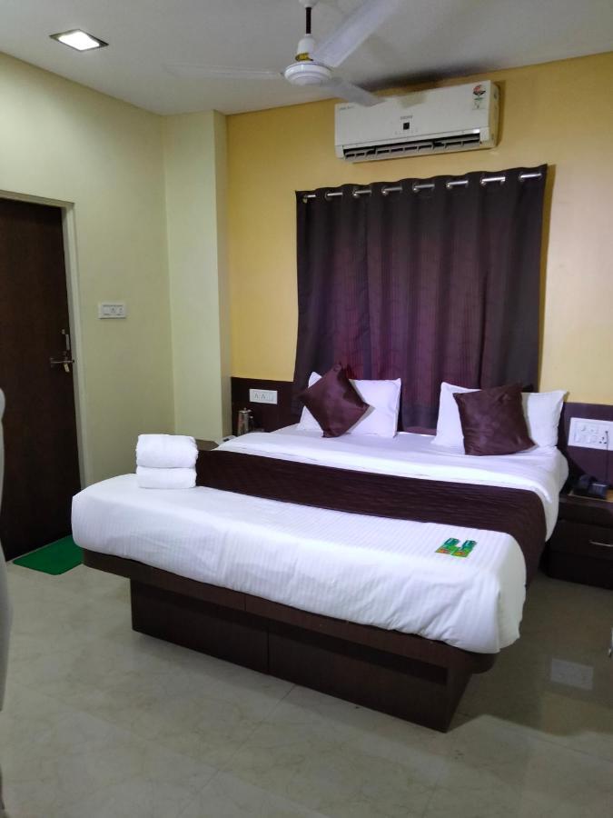 Hotel Avon International Aurangābād Esterno foto