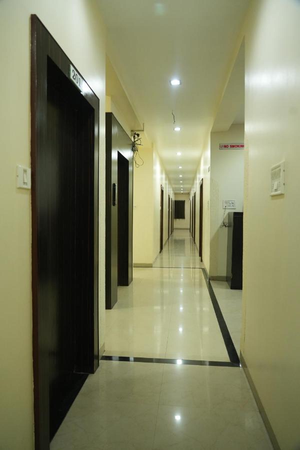Hotel Avon International Aurangābād Esterno foto