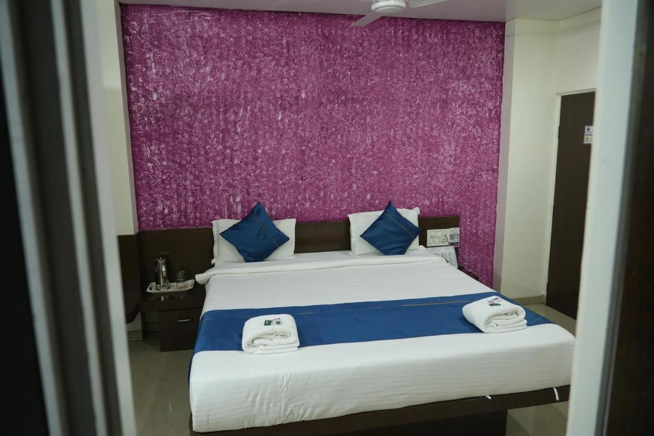 Hotel Avon International Aurangābād Esterno foto