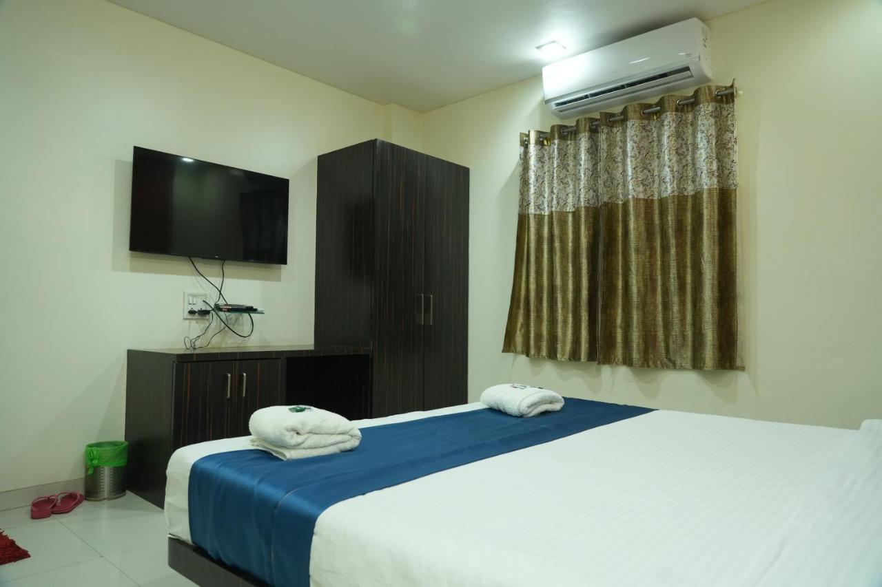Hotel Avon International Aurangābād Esterno foto