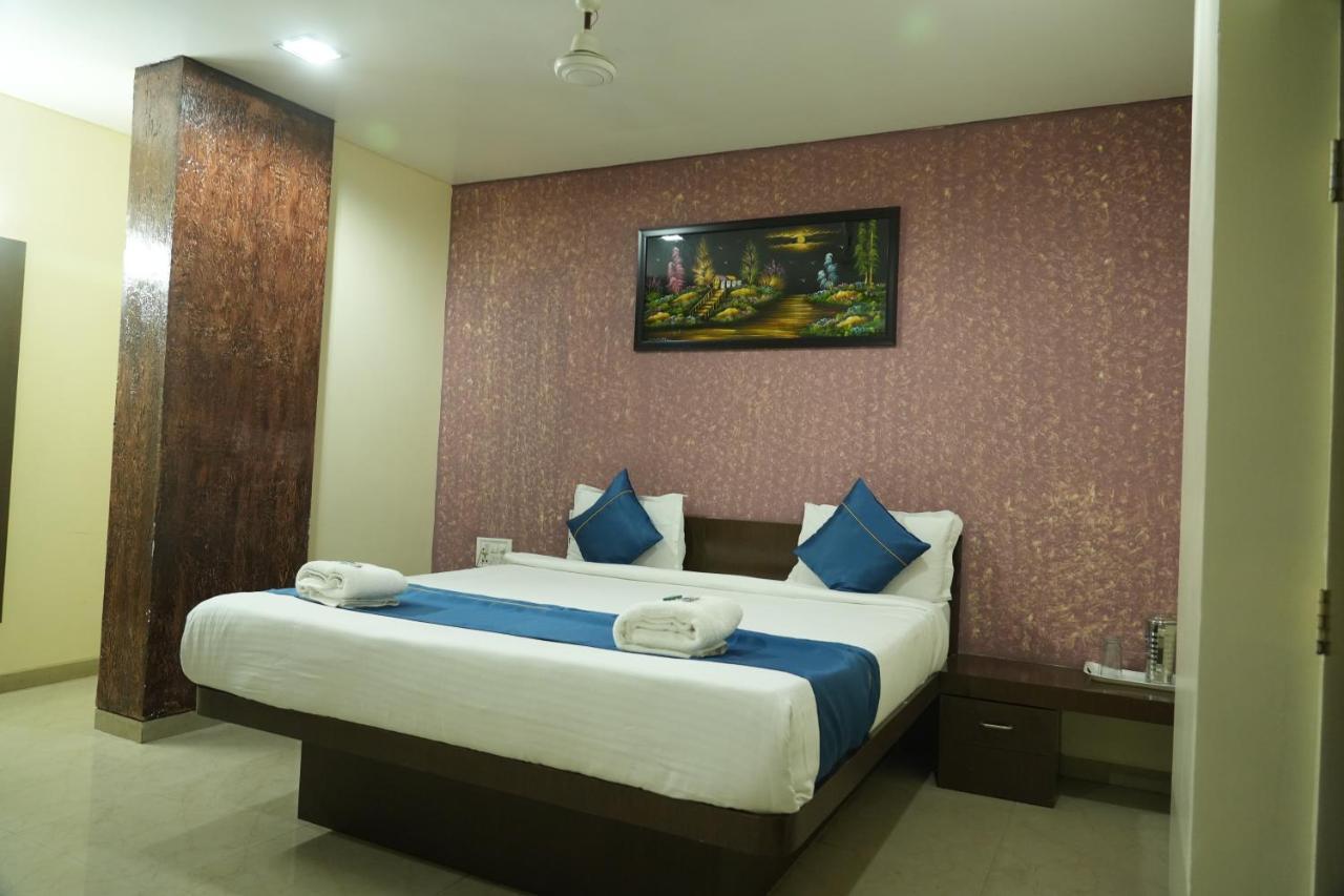 Hotel Avon International Aurangābād Esterno foto