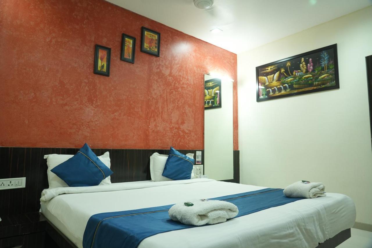Hotel Avon International Aurangābād Esterno foto