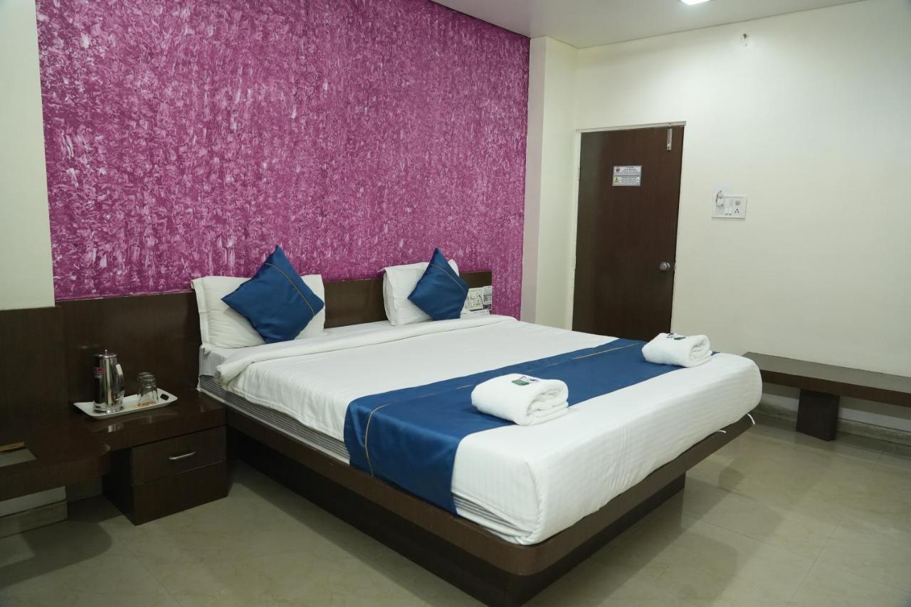 Hotel Avon International Aurangābād Esterno foto