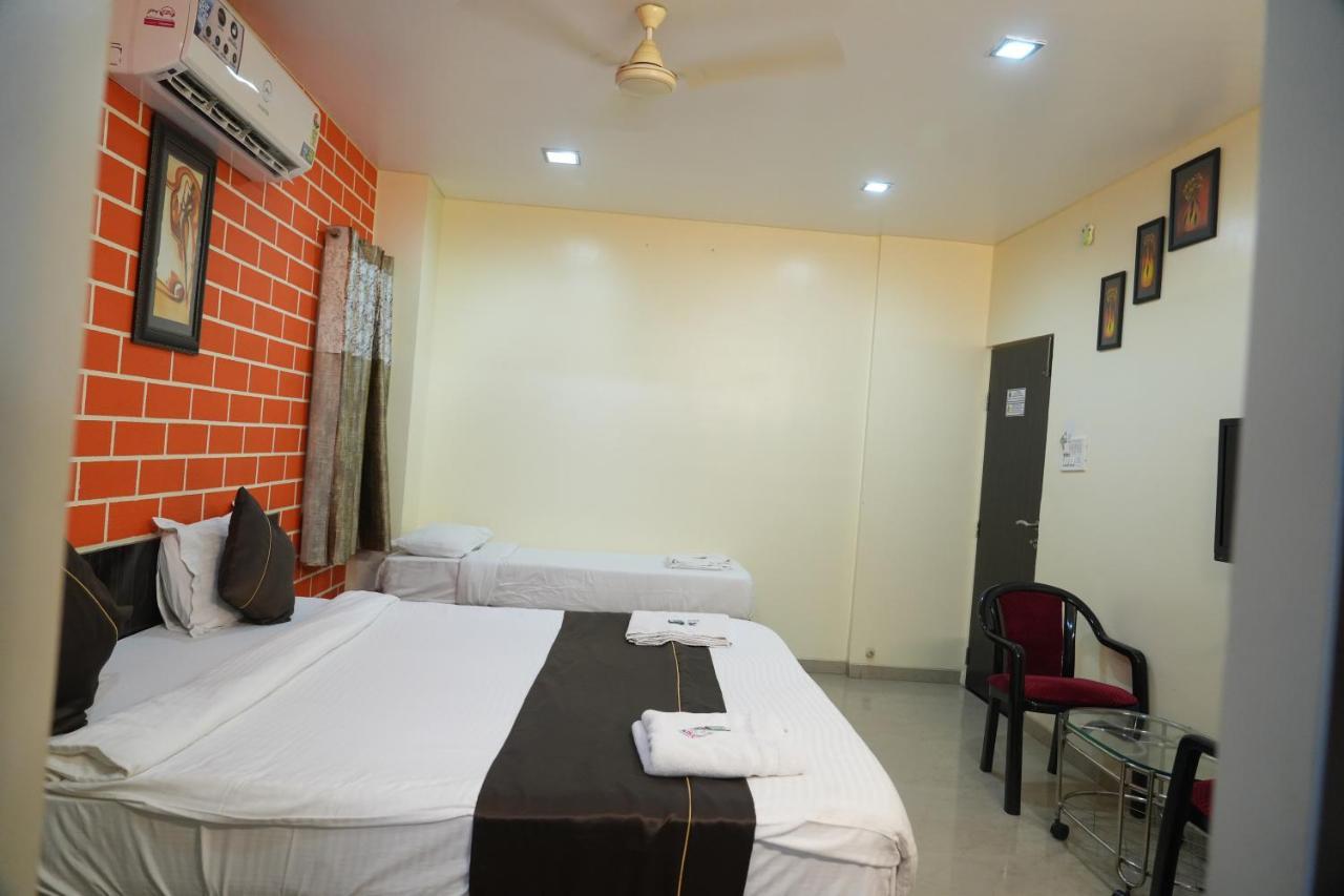 Hotel Avon International Aurangābād Esterno foto