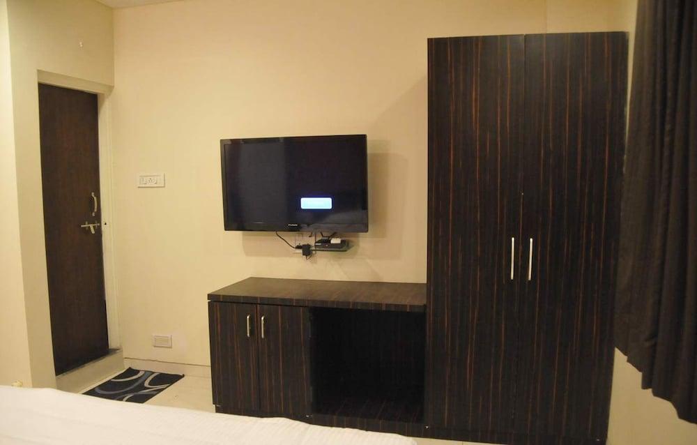 Hotel Avon International Aurangābād Esterno foto