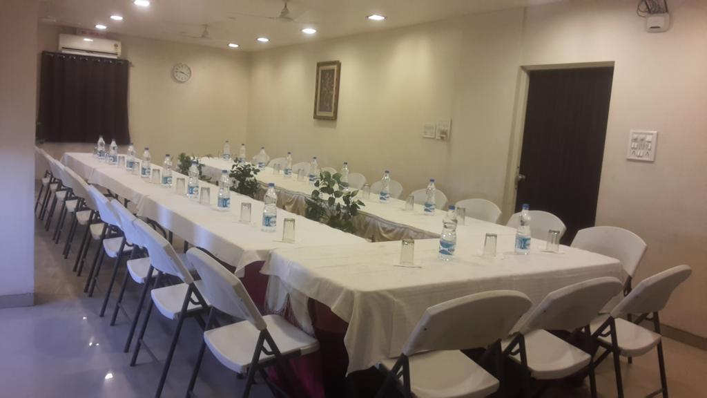 Hotel Avon International Aurangābād Esterno foto