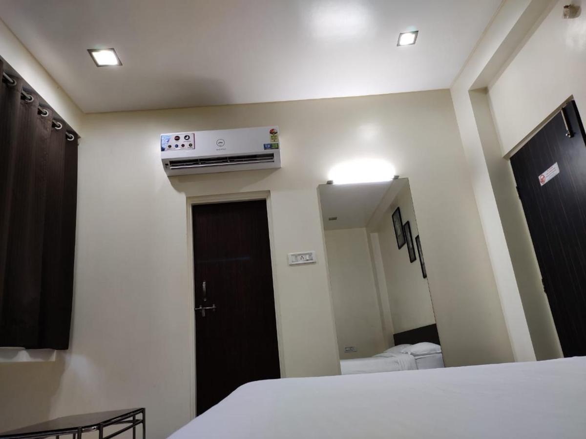 Hotel Avon International Aurangābād Esterno foto