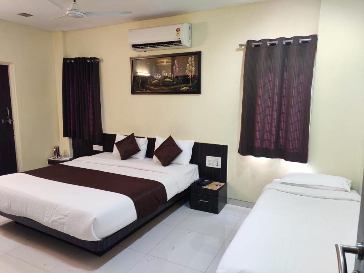 Hotel Avon International Aurangābād Esterno foto